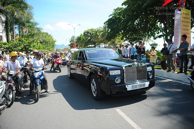 Tan muc Mercedes moi coong 7 ty cua Cuong do la-Hinh-11